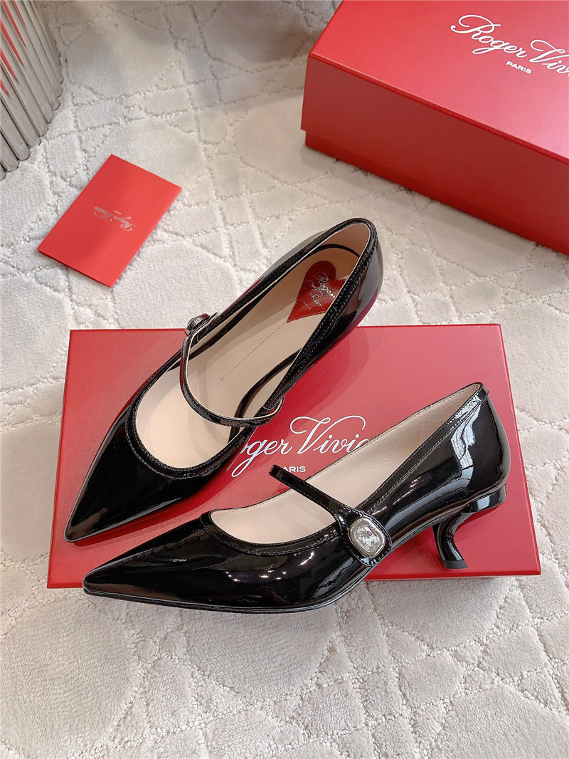 Roger Vivier Virgule Mary Jane Pumps Black Patent Leather