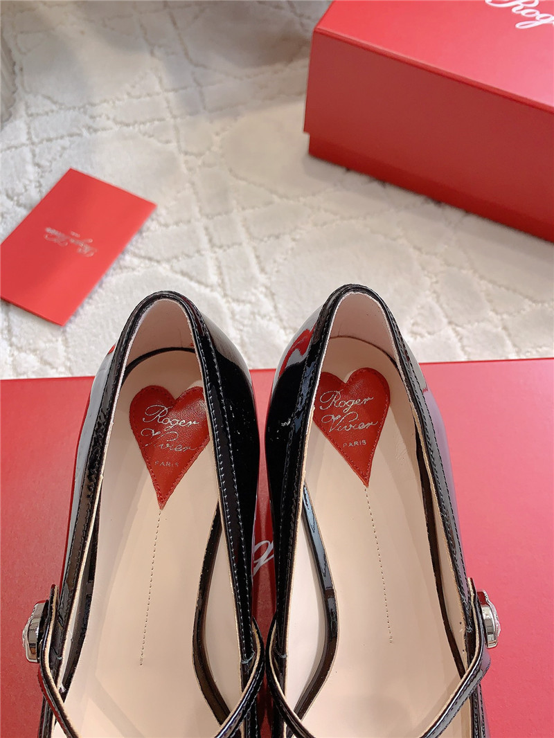 Roger Vivier Virgule Mary Jane Pumps Black Patent Leather