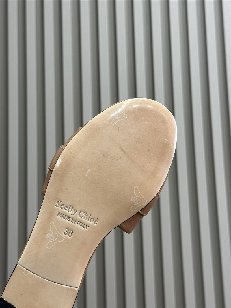 Chloé Buckle Strap Slides in Beige Calfskin