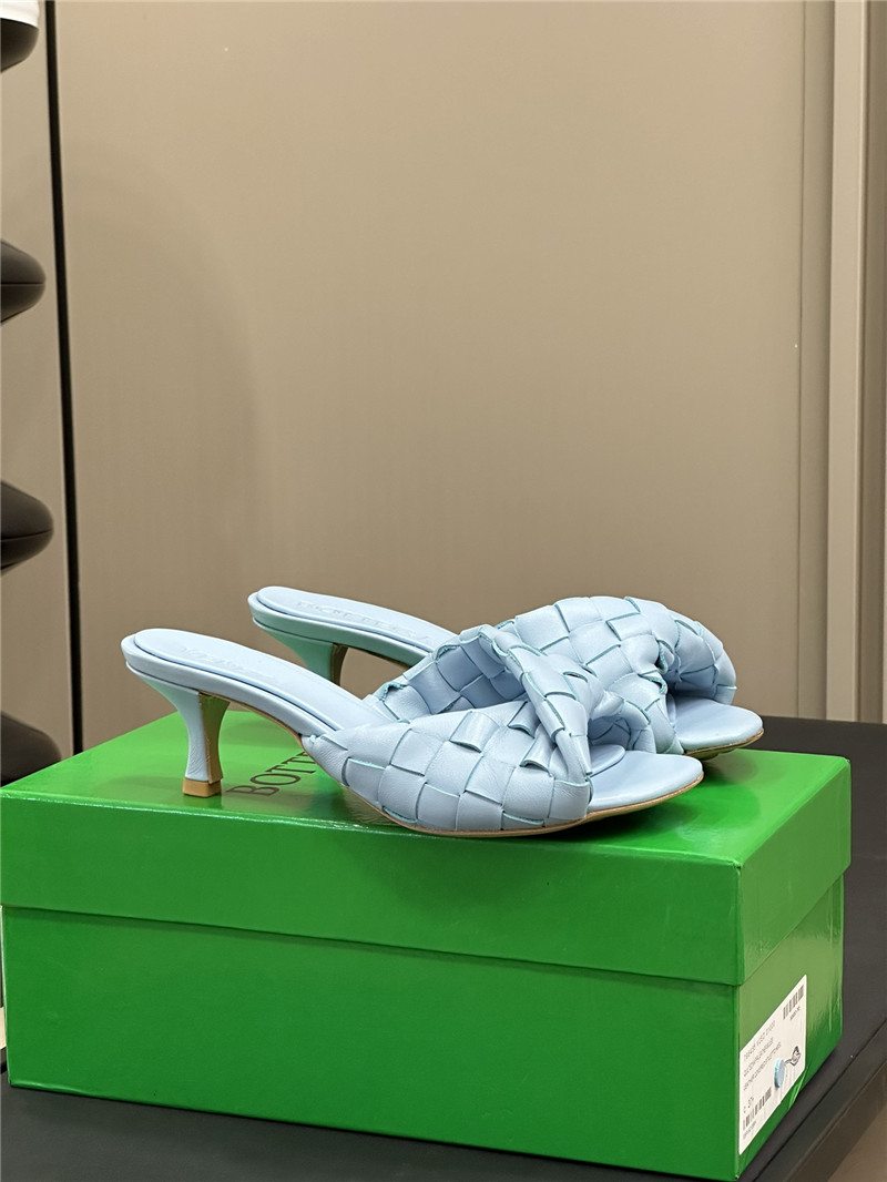 b0tt*ga Ven*ta mid heel blink mule in intrecciato ice