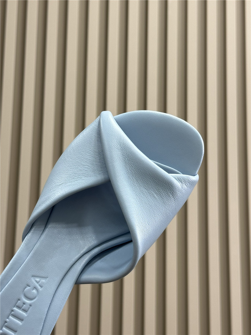 b0tt*ga Ven*ta mid heel blink mule in ice lambskin