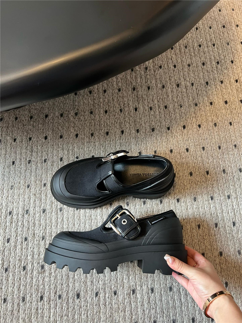 b0tt*ga Ven*ta canvas mary jane-style loafers