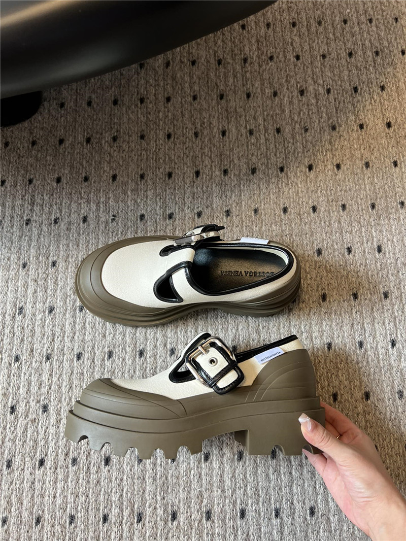 b0tt*ga Ven*ta beige khaki mary jane loafers