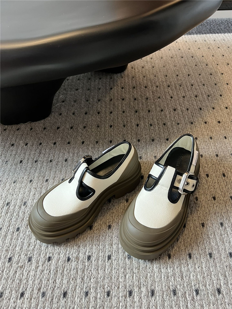 b0tt*ga Ven*ta beige khaki mary jane loafers