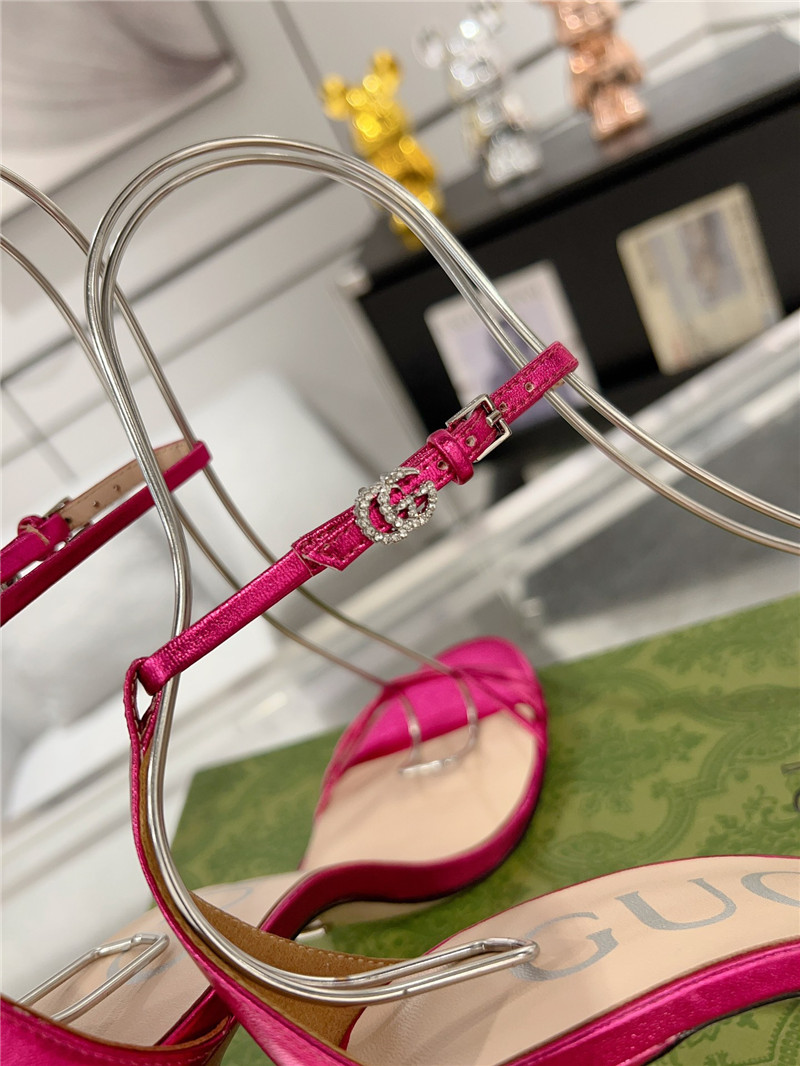 Gvc*1 gg metallic fuchsia strappy heel sandals