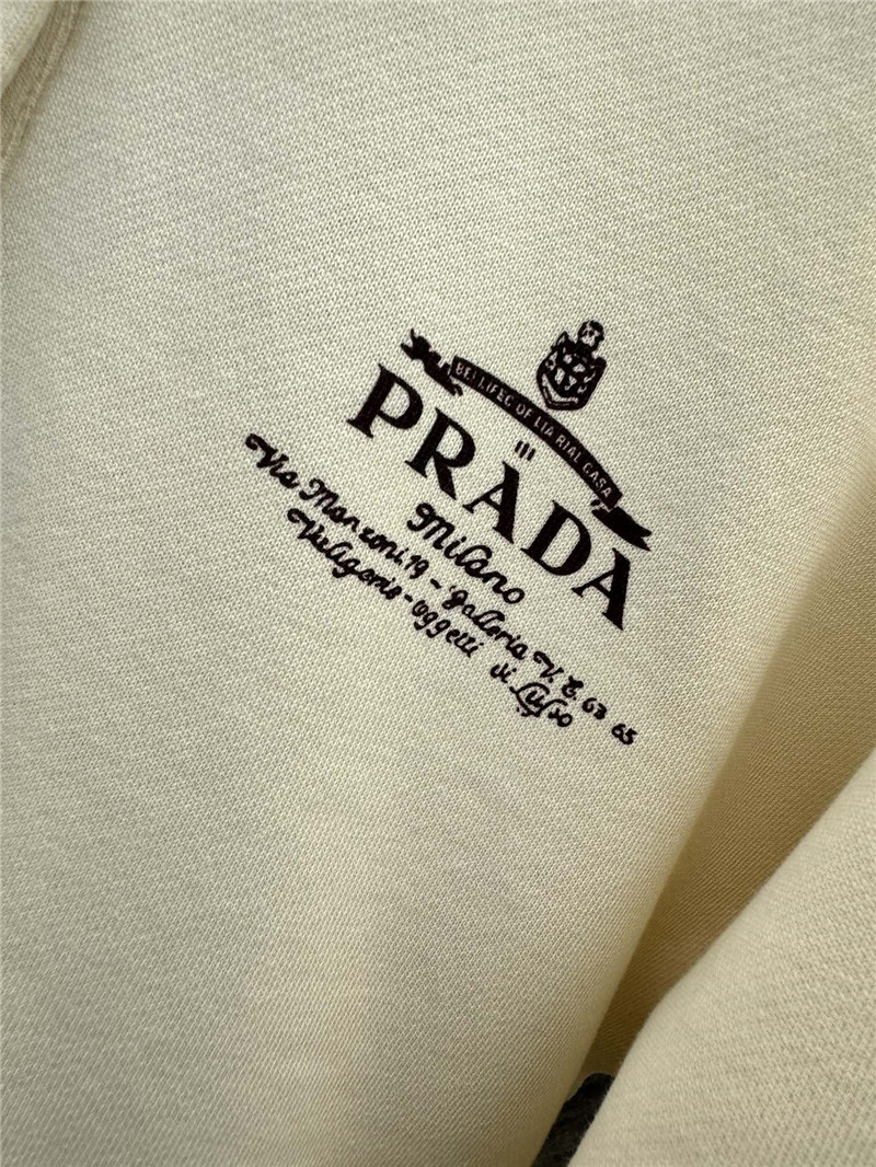 Pra*a new polo collar sweatshirt jacket replica d&g clothing