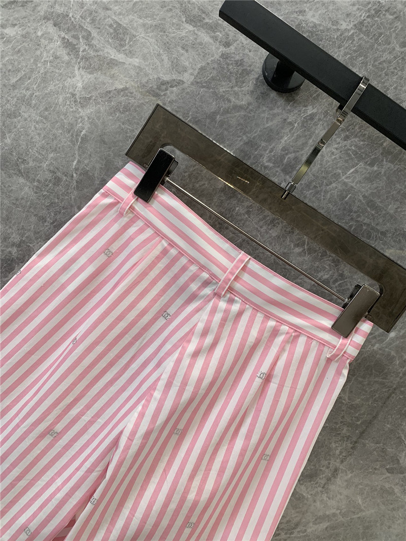 ch**el double c hot D1am0nd striped shorts replicas clothes