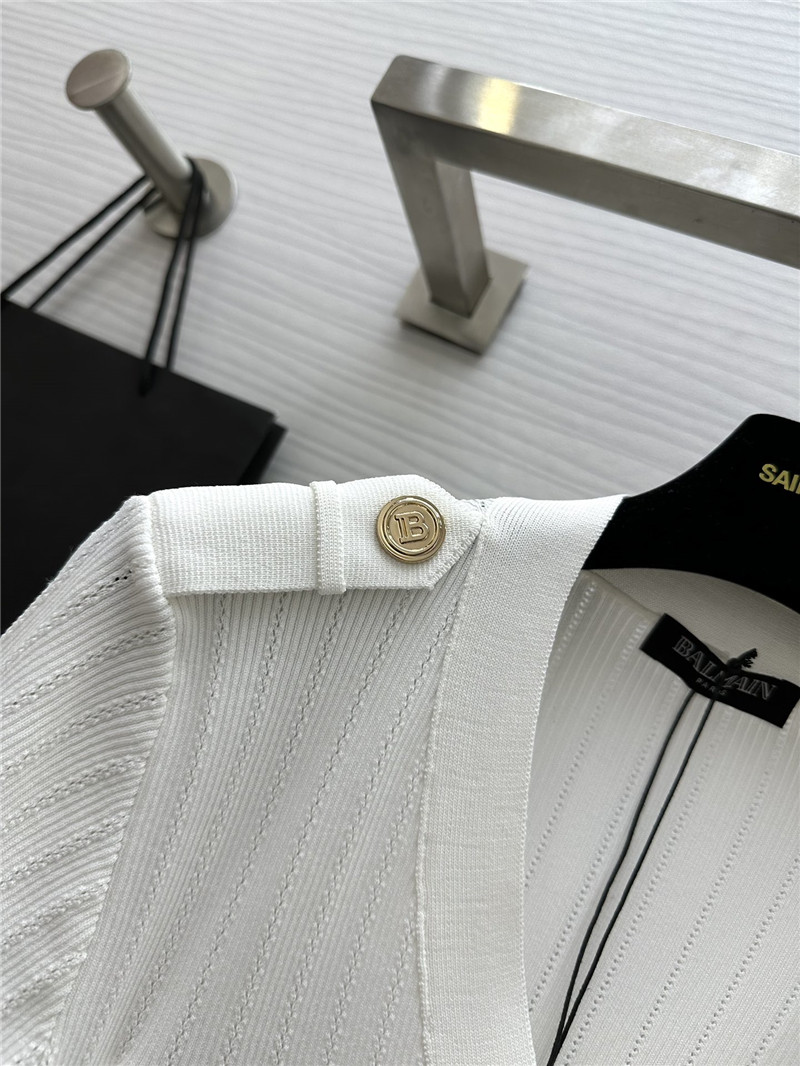 Balmain gold button short sleeve replica d&g clothing
