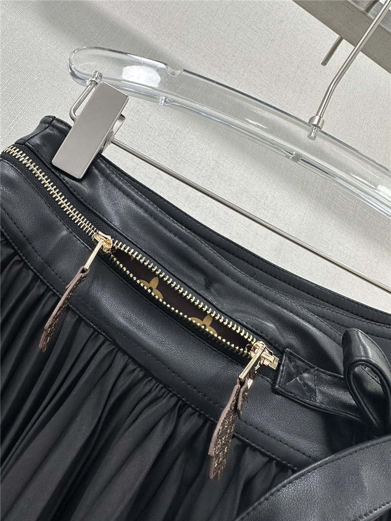 l0vis Vvtt0n lv patchwork leather long skirt replica clothing sites