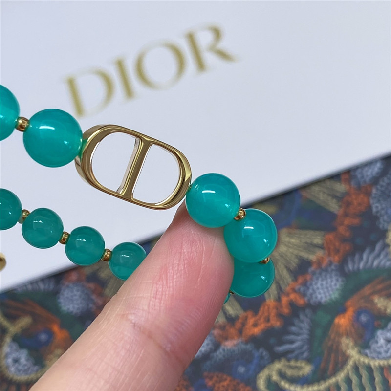 D10r green bead bracelet