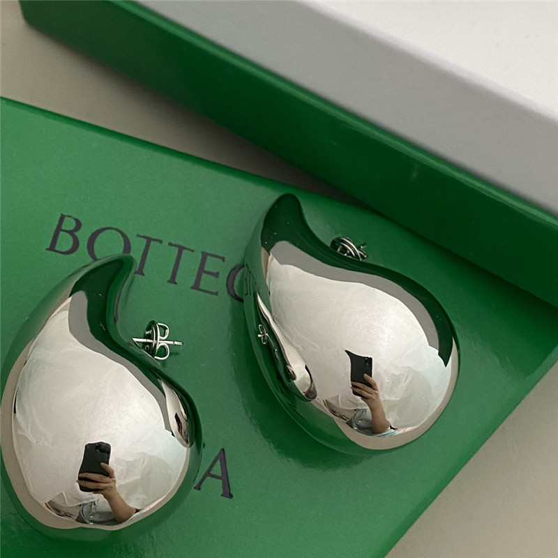 b0tt*ga Ven*ta new earrings