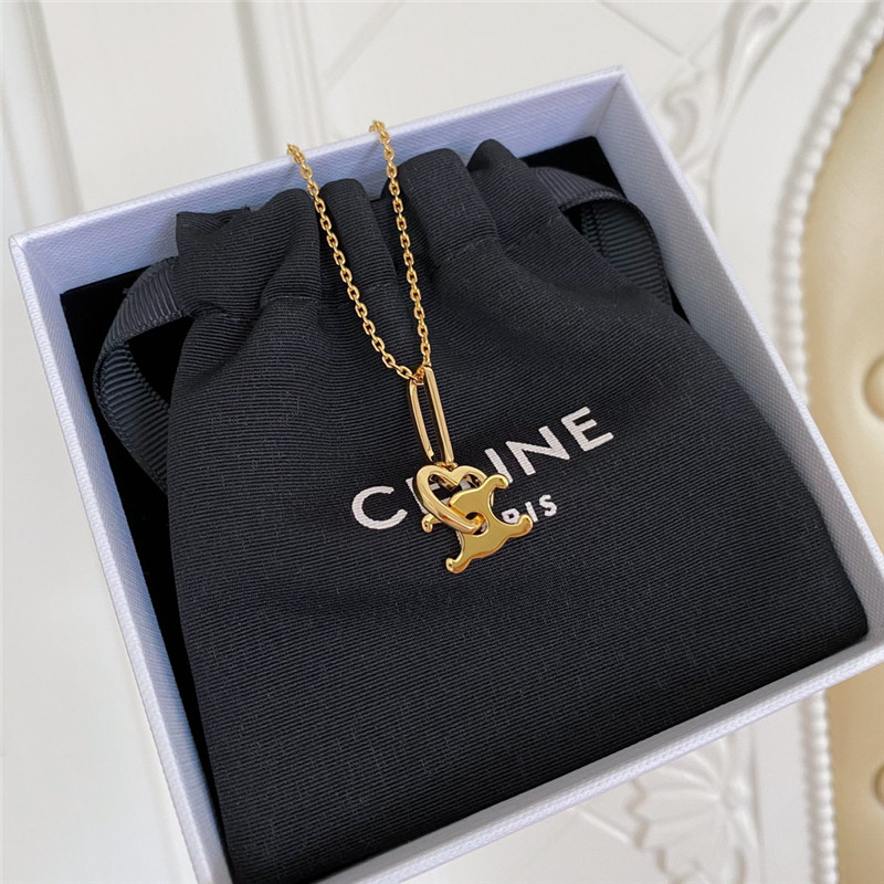 Ce1i*e arc de triomphe heart necklace
