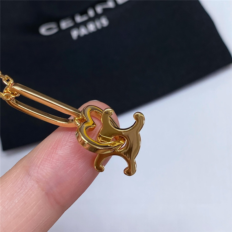 Ce1i*e arc de triomphe heart necklace