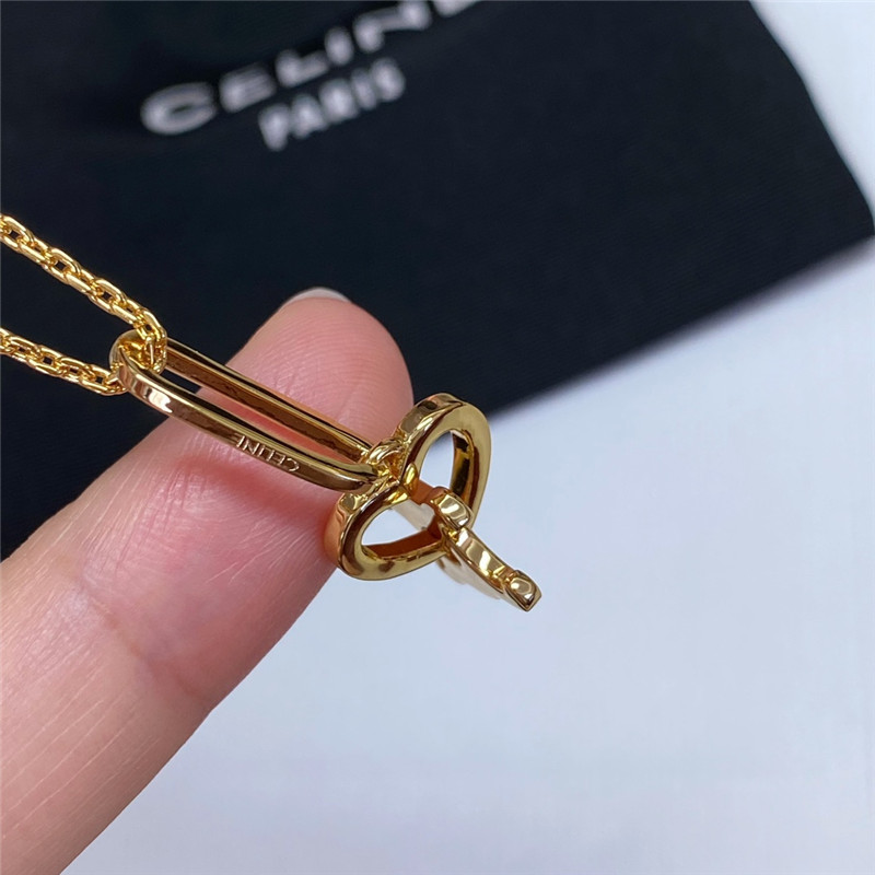 Ce1i*e arc de triomphe heart necklace