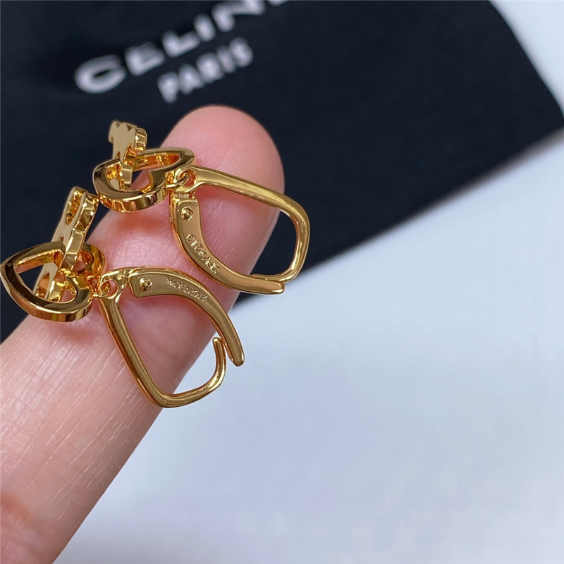 Ce1i*e arc de triomphe heart earrings