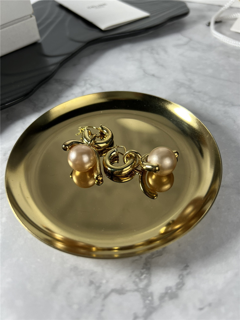 Ce1i*e nude pearl earrings