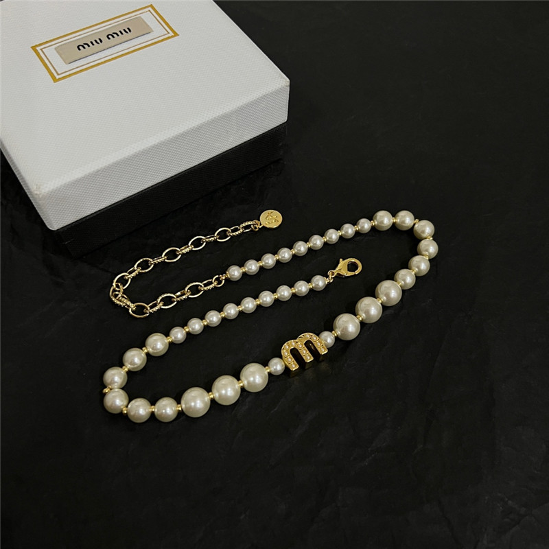 M1um1u pearl necklace