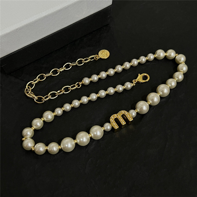M1um1u pearl necklace