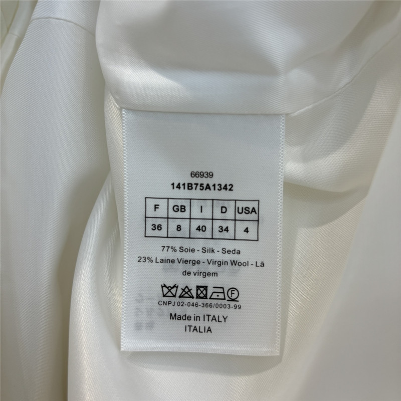 Va1e*ntin0 bow french short sleeve dress replica clothing