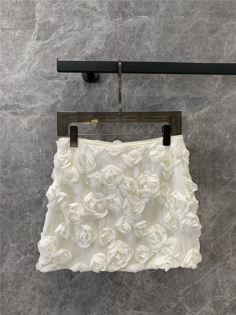 Va1e*ntin0 3d pearl flower skirt replica designer clothes