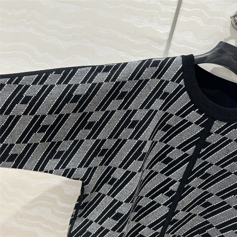 H**me5 h double knit sweater replica clothes