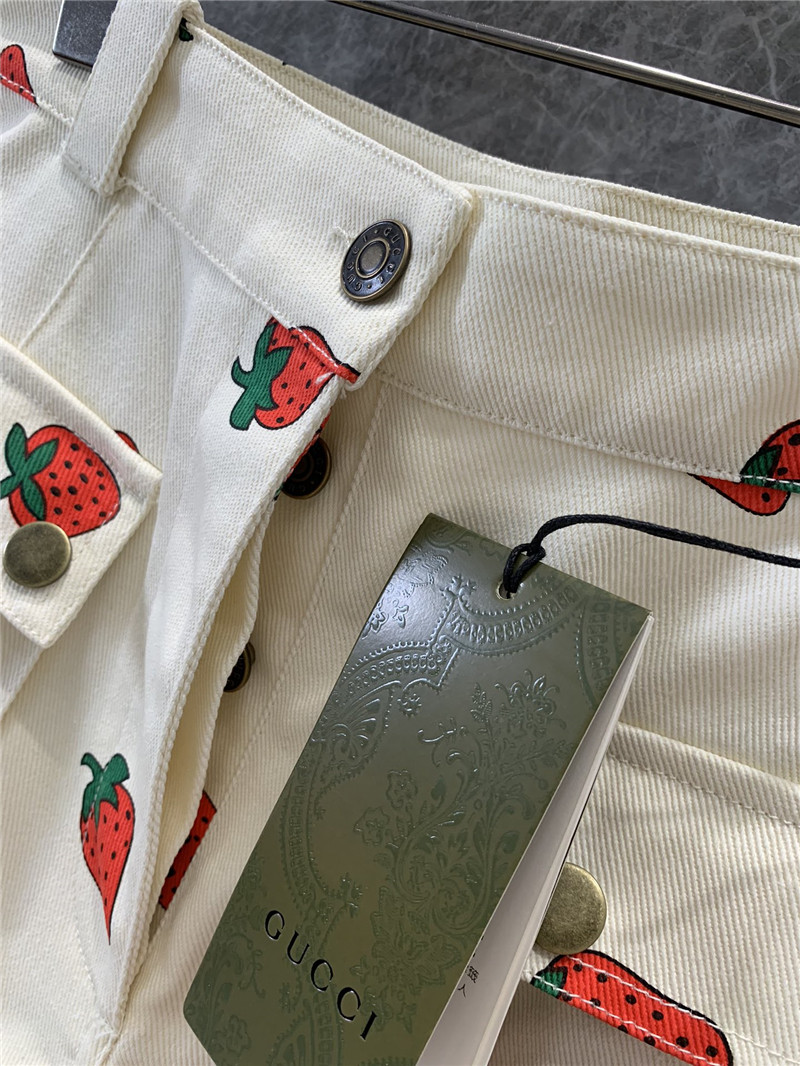 Gvc*1 strawberry print cargo shorts replica clothes