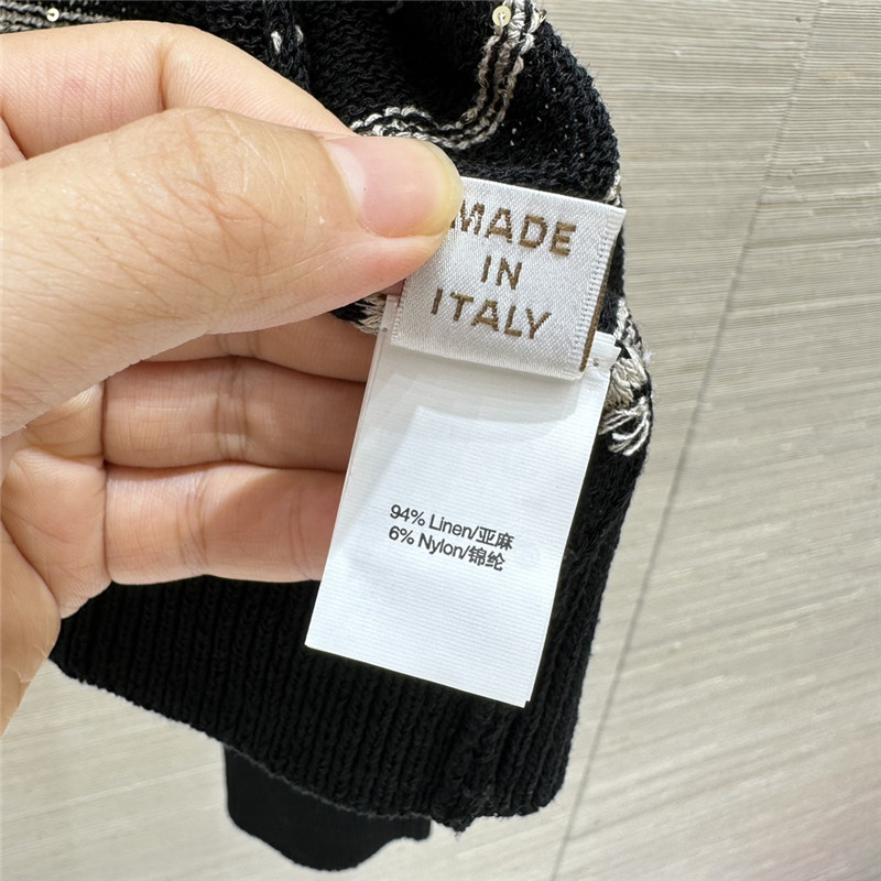 BC Linen Yarn V-Neck Cardigan replica clothing sites