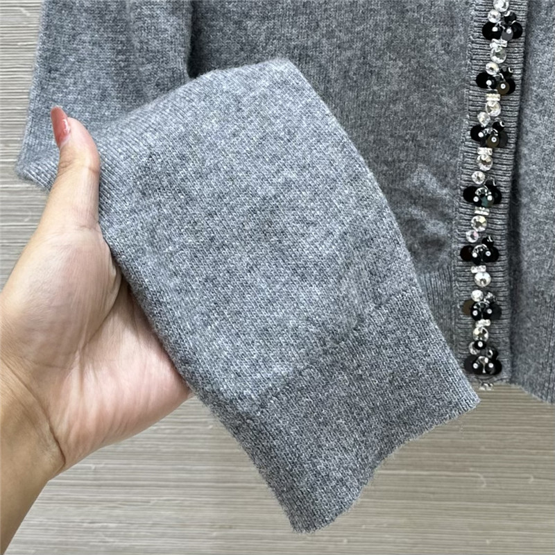 Va1e*ntin0 rhinestone collar design small cardigan replica clothes