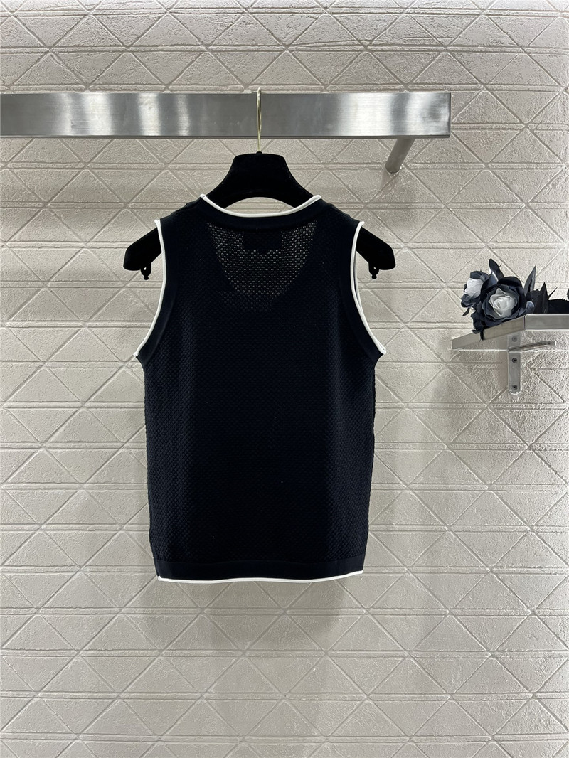 Ch**el round neck knitted vest replica clothes