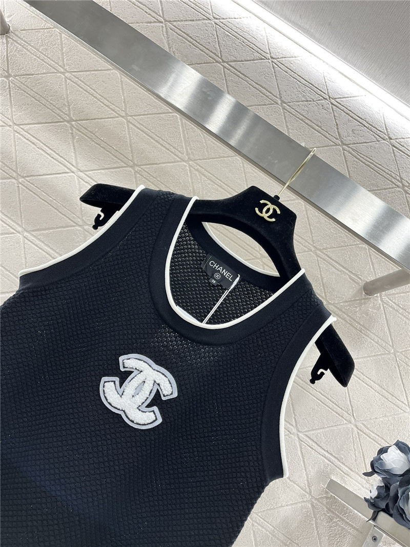 Ch**el round neck knitted vest replica clothes