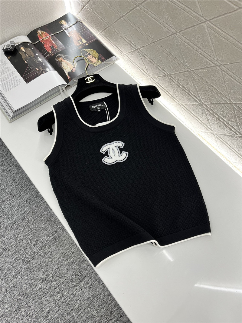 Ch**el round neck knitted vest replica clothes