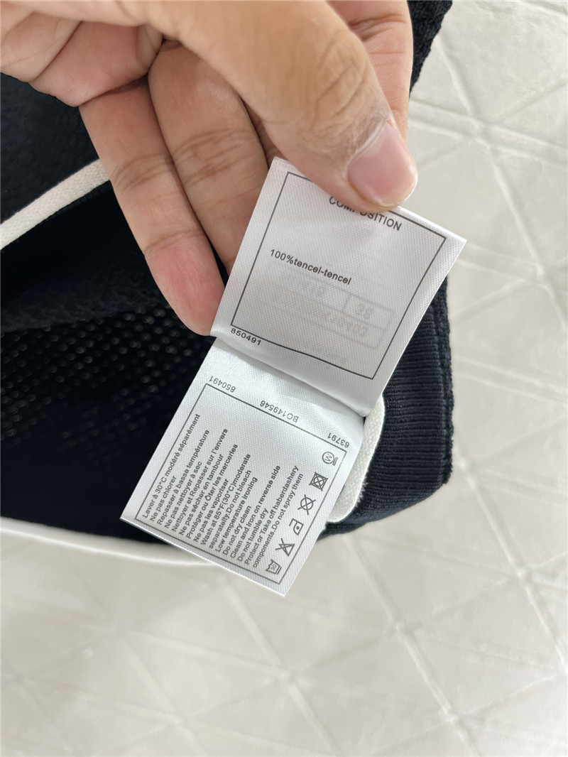 Ch**el round neck knitted vest replica clothes