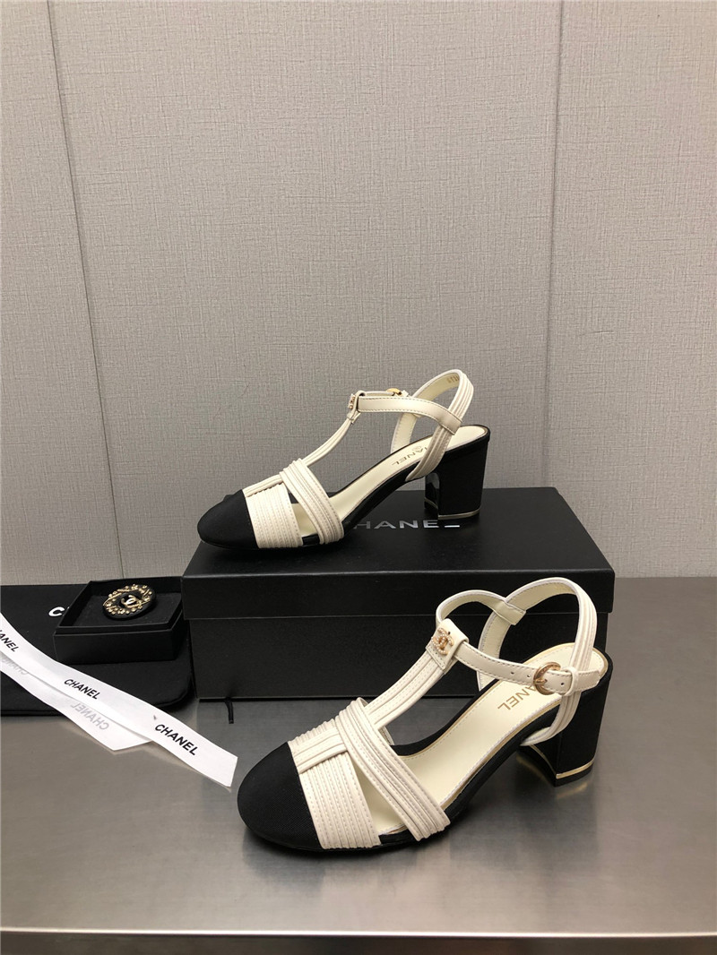 Ch**el cruise 2022/23 ivory & black lambskin slingbacks pumps