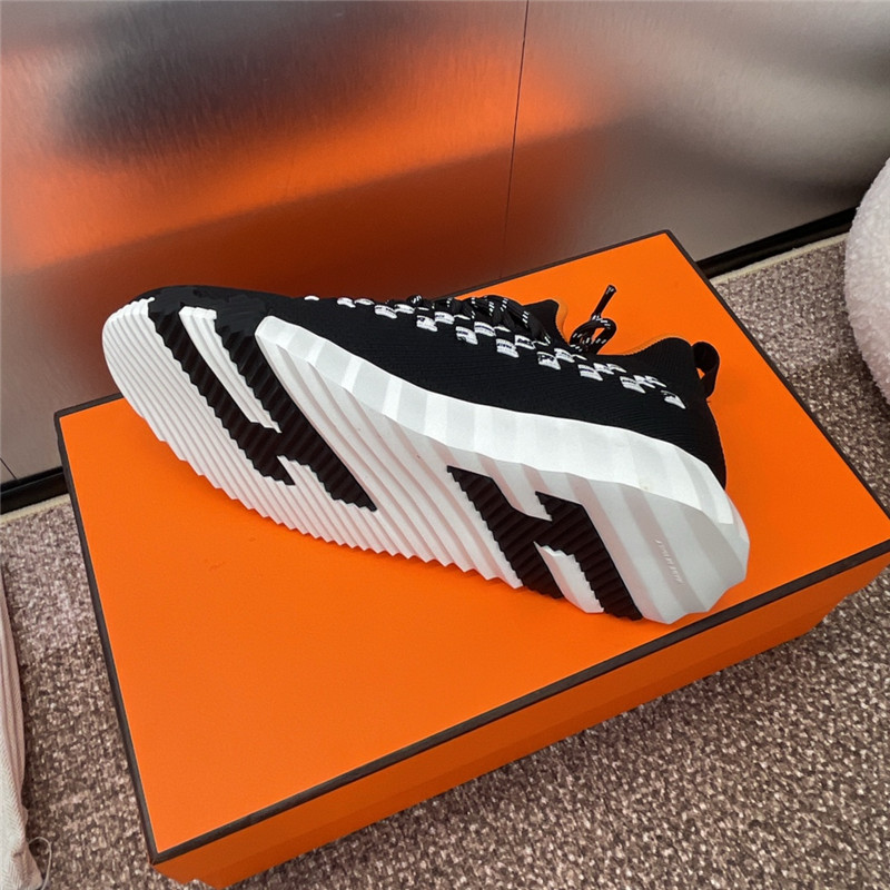H**me5 bouncing sneaker dupes