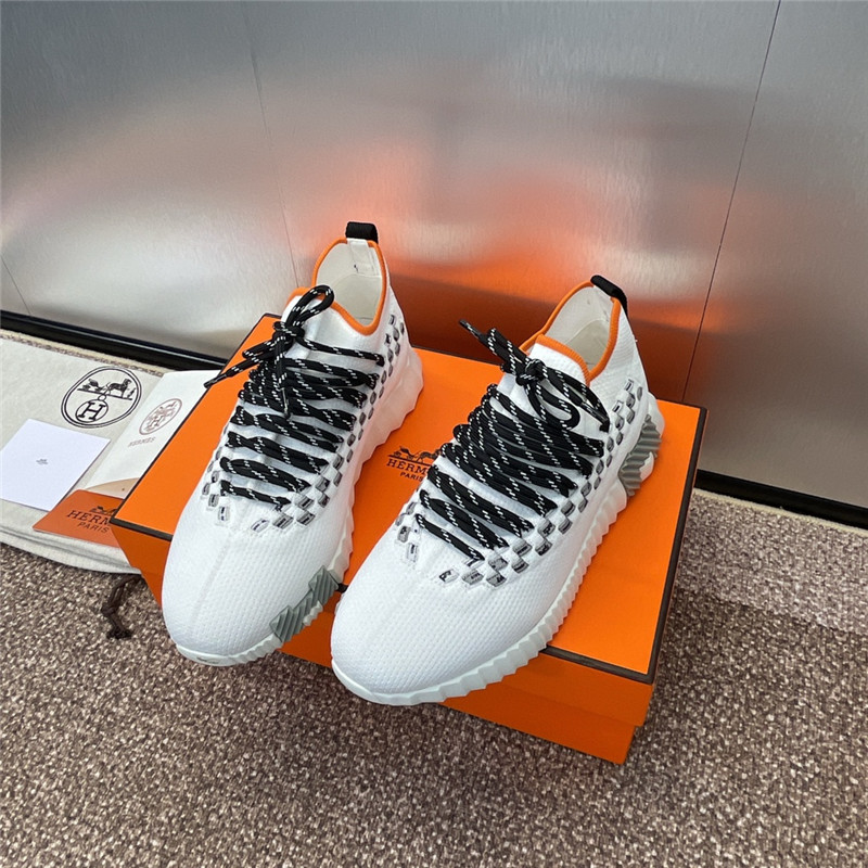 H**me5 white bouncing sneaker dupes