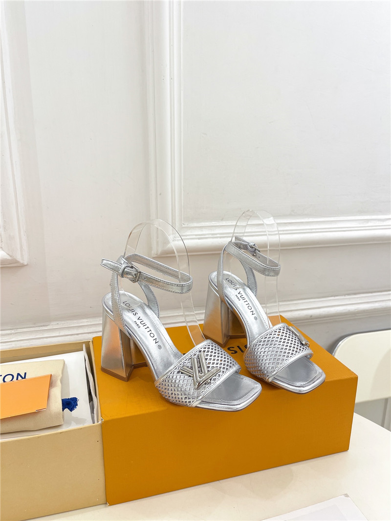 l0vis Vvtt0n shake sandal in silver calfskin