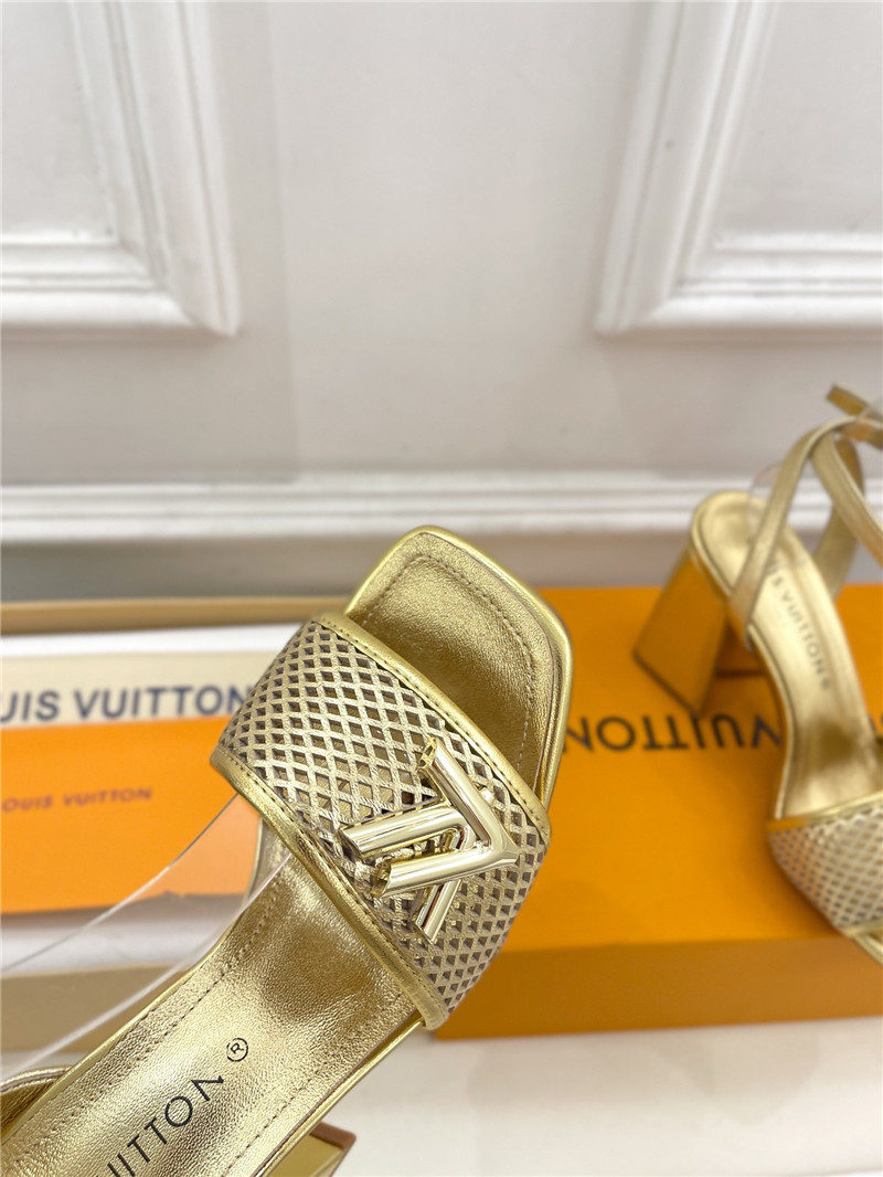 l0vis Vvtt0n shake sandal in gold calfskin