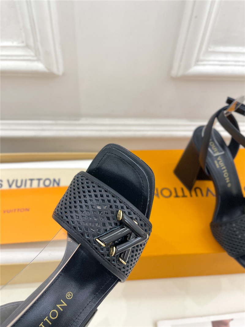 l0vis Vvtt0n shake sandal in black calfskin
