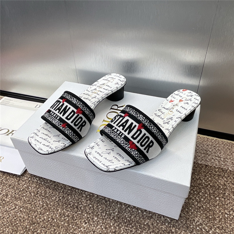 D10ramour dway heeled slide in je vous adore motif