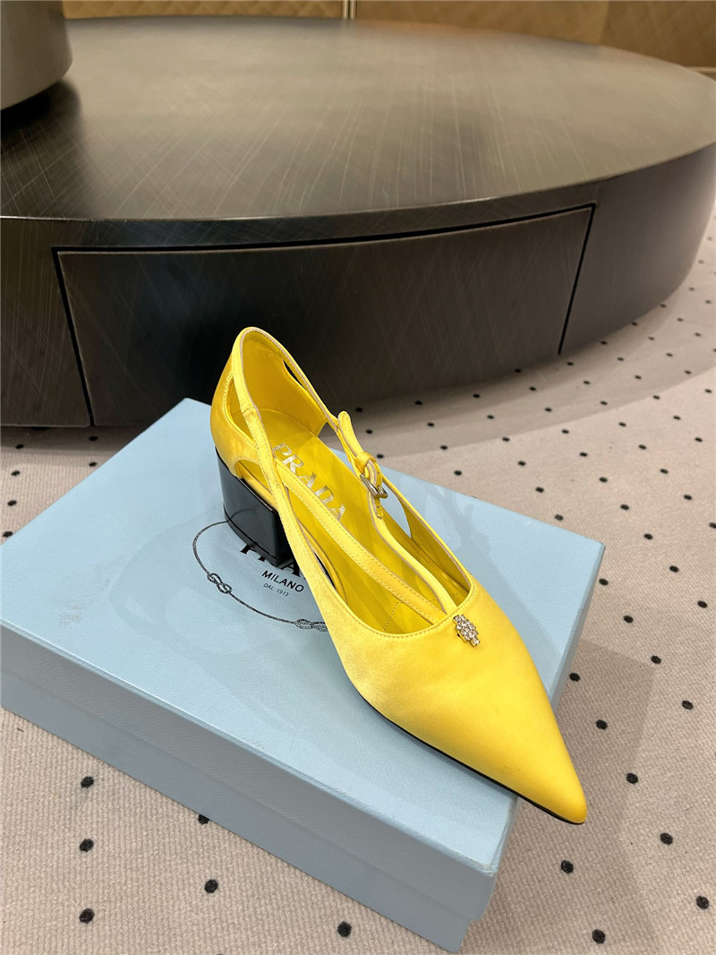 Pra*a yellow satin cut-out pumps in silk viscose