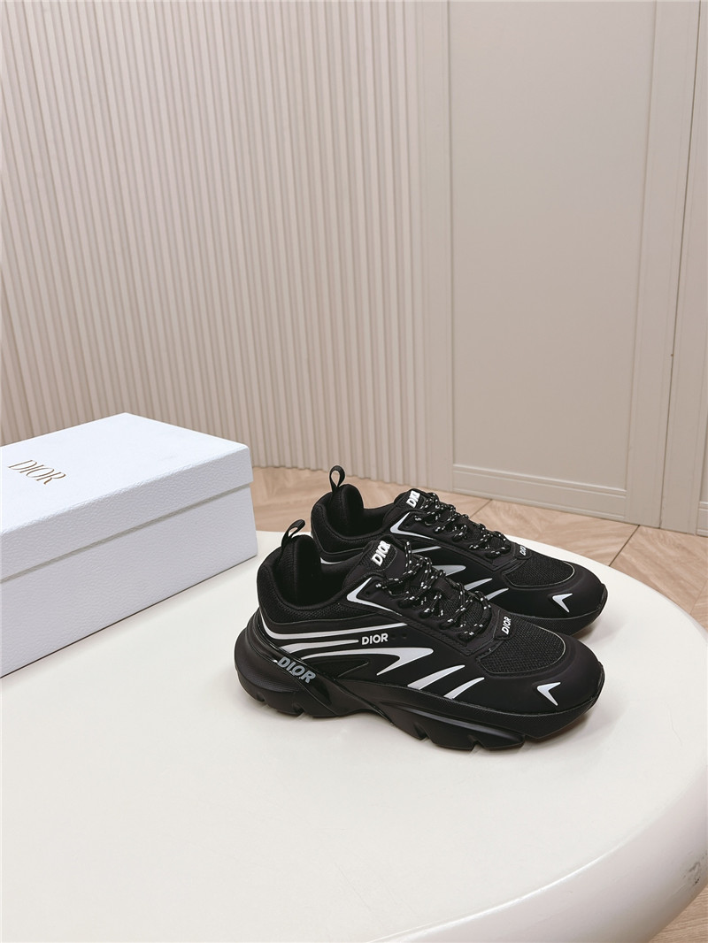 D10r b44 blade sneakers