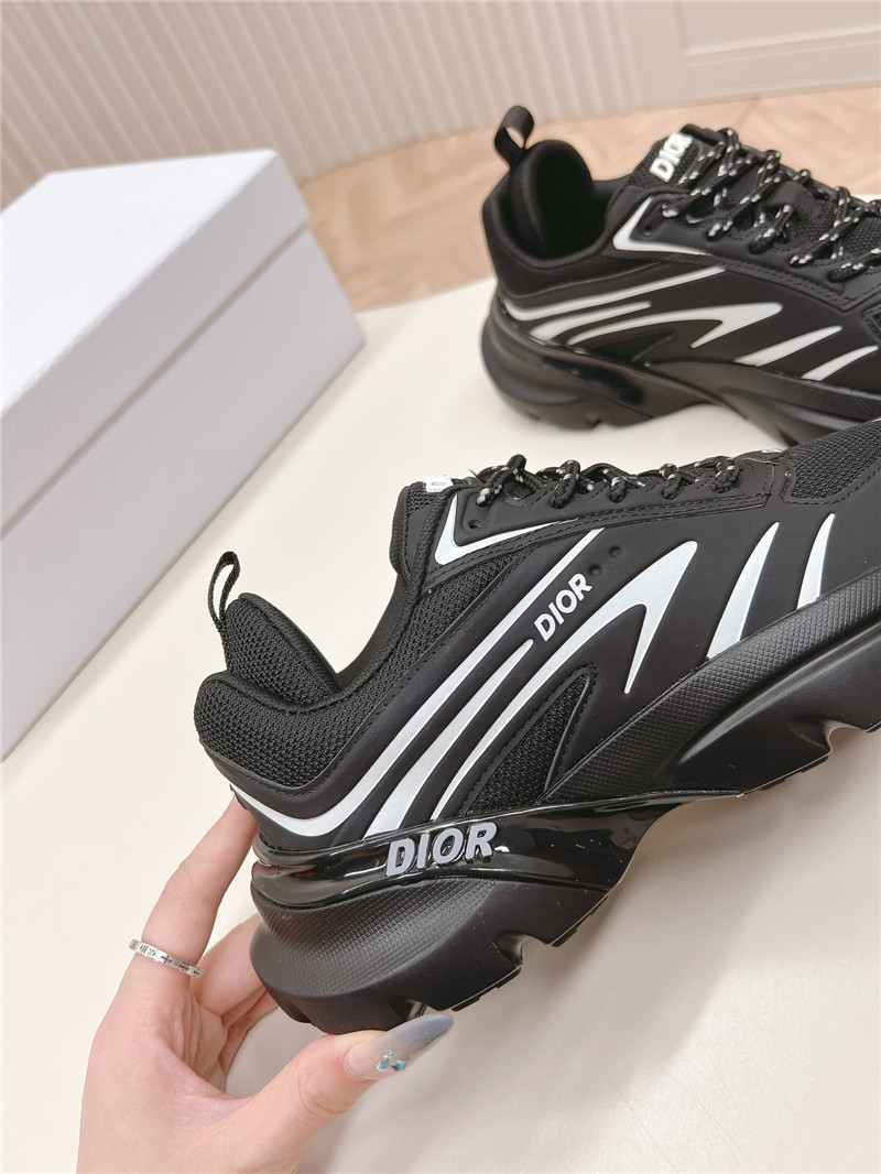 D10r b44 blade sneakers