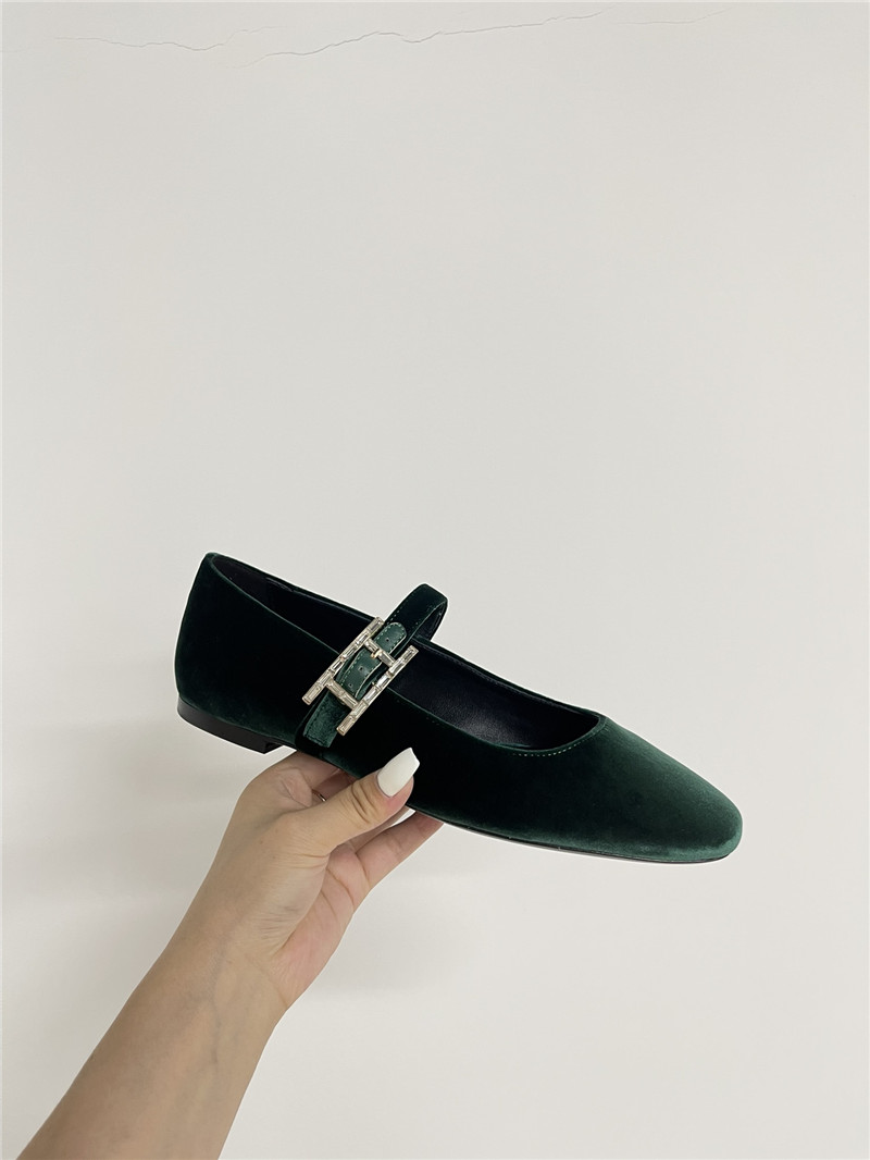 H**me5 jane velvet ballet flats in vert mousse