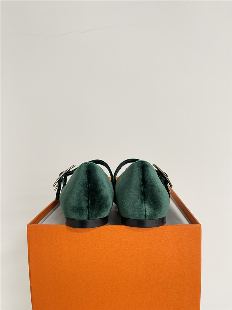 H**me5 jane velvet ballet flats in vert mousse