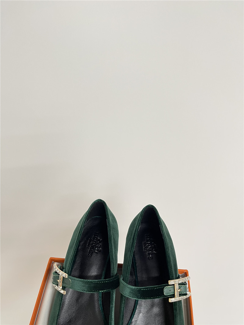 H**me5 jane velvet ballet flats in vert mousse