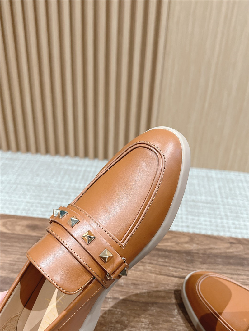 Va1e*ntin0 leisure brown nappa leather loafers