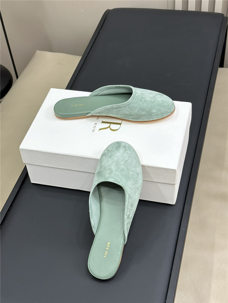 The R0w canal slip-on ice suede