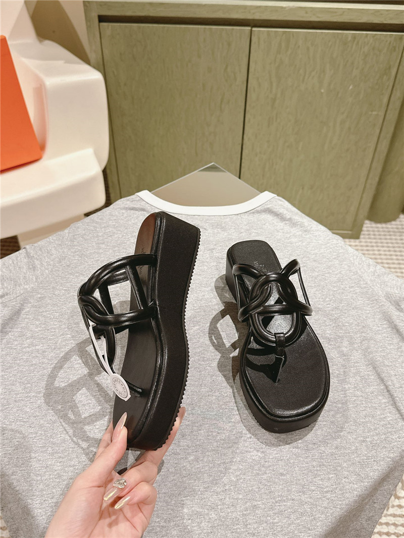 H**me5 gipsy sandal black goatskin