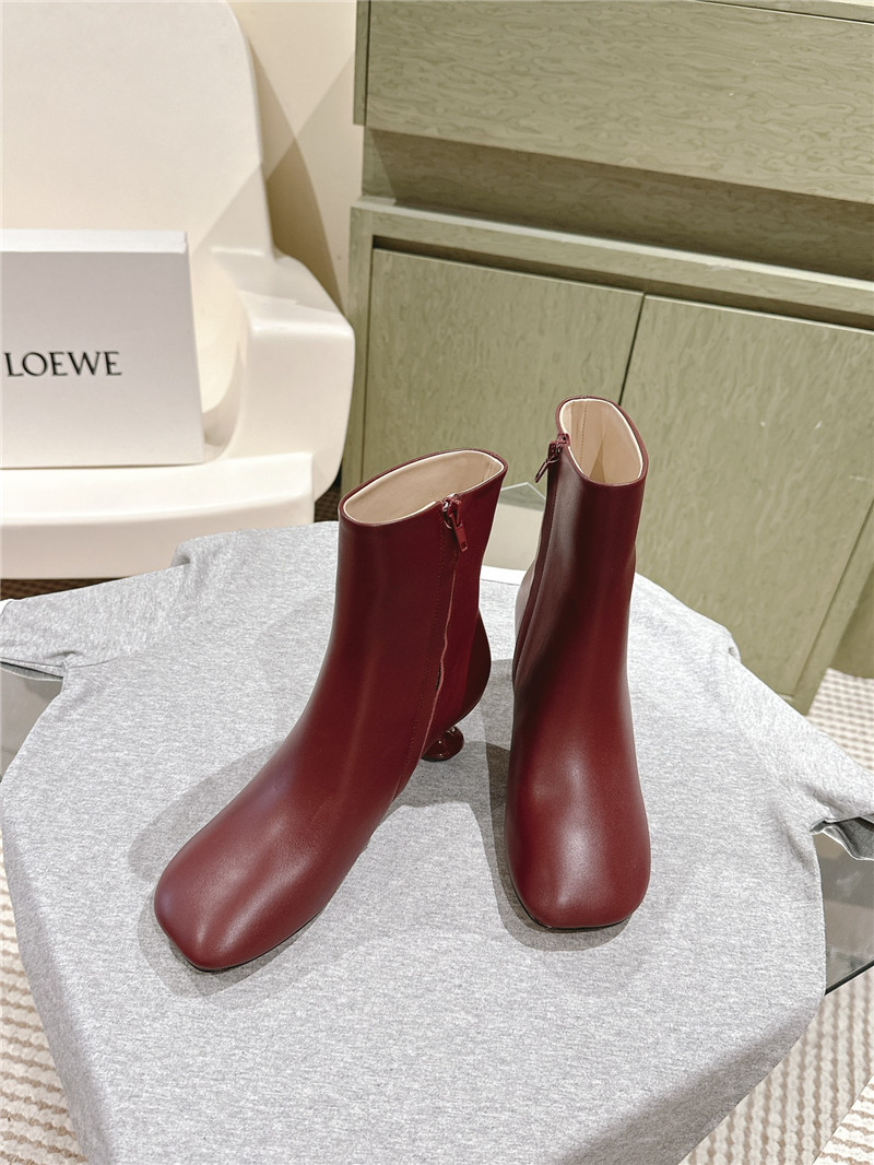 L0ew* toy ankle boots in burgundy