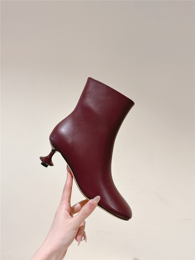 L0ew* toy ankle boots in burgundy